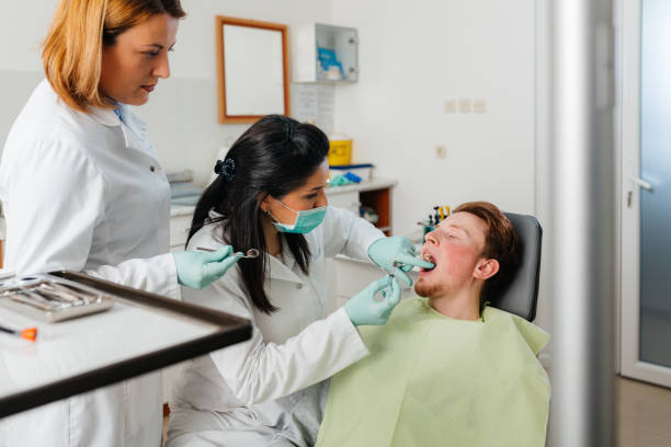 Best Emergency Dental Care for Abscessed Tooth in Lake Of The Woods, IL